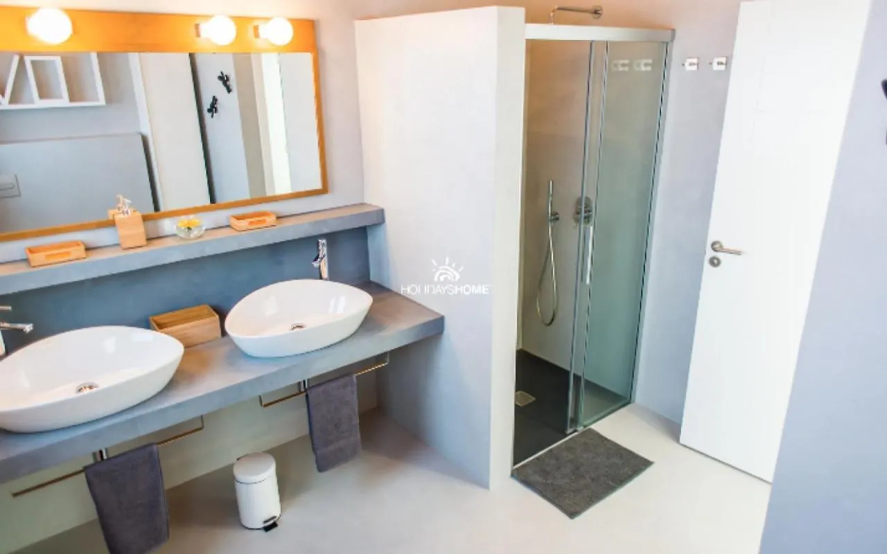 Luxury Villa 'La Bonita' With Private Heated Pool, Bbq & Free Wifi- Suiteable For Familiesfriends Corralejo