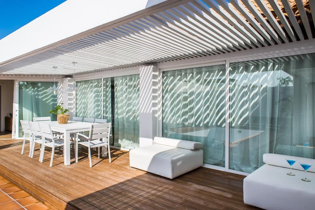 Luxury Villa 'La Bonita' With Private Heated Pool, Bbq & Free Wifi- Suiteable For Familiesfriends Corralejo